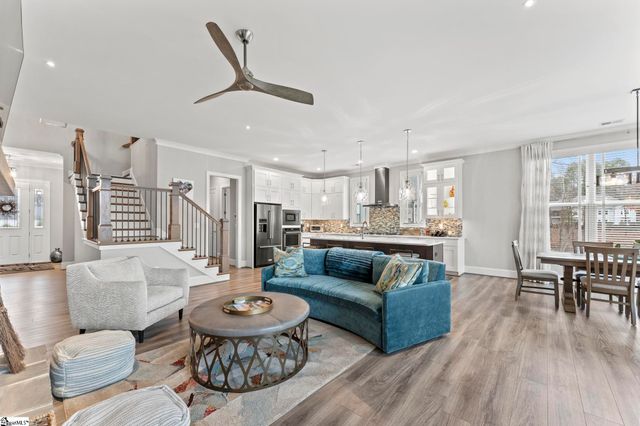 421 Lakestone Court, Seneca, SC 29672