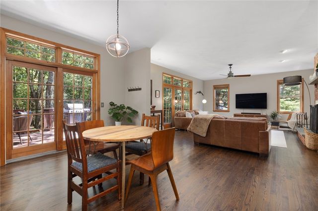 4 Stonecarry Way, East Greenwich, RI 02818