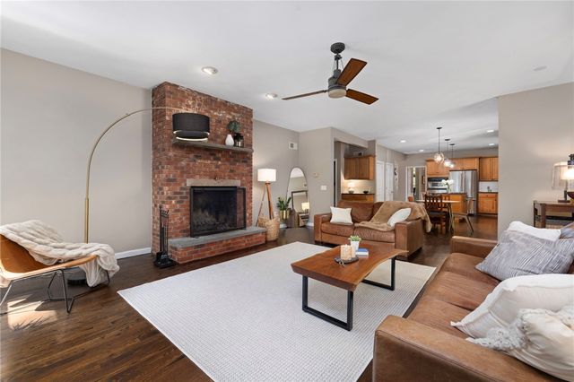 4 Stonecarry Way, East Greenwich, RI 02818