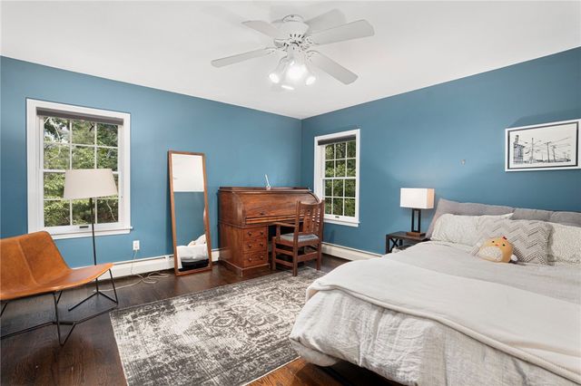 4 Stonecarry Way, East Greenwich, RI 02818