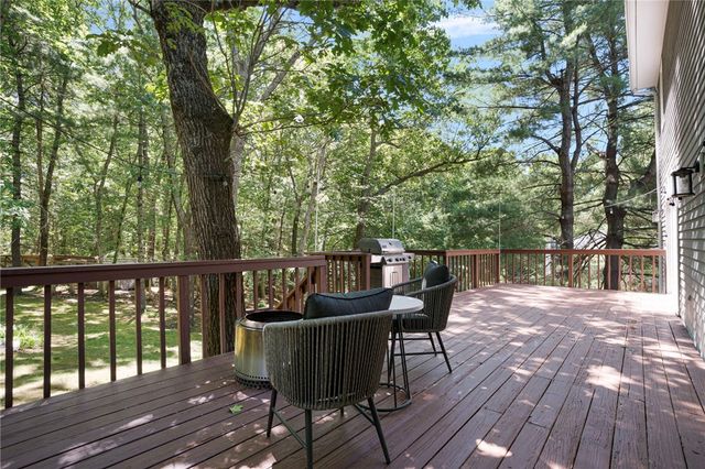 4 Stonecarry Way, East Greenwich, RI 02818