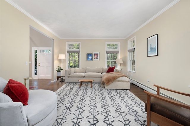 4 Stonecarry Way, East Greenwich, RI 02818