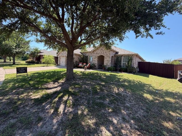 422 Beech Court, Forney, TX 75126