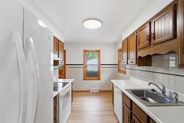 1809 E 31st Street, Des Moines, IA 50317