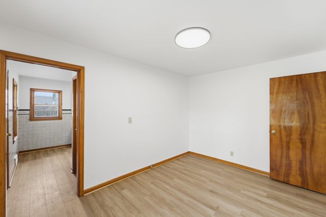 1809 E 31st Street, Des Moines, IA 50317