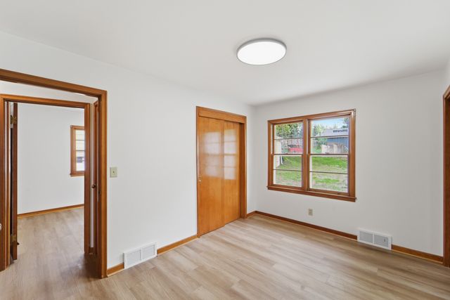 1809 E 31st Street, Des Moines, IA 50317