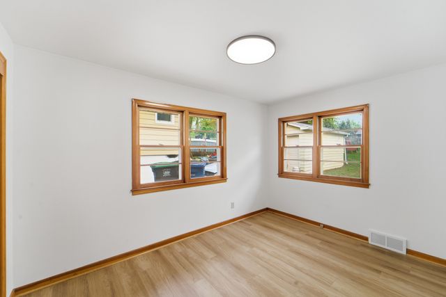 1809 E 31st Street, Des Moines, IA 50317