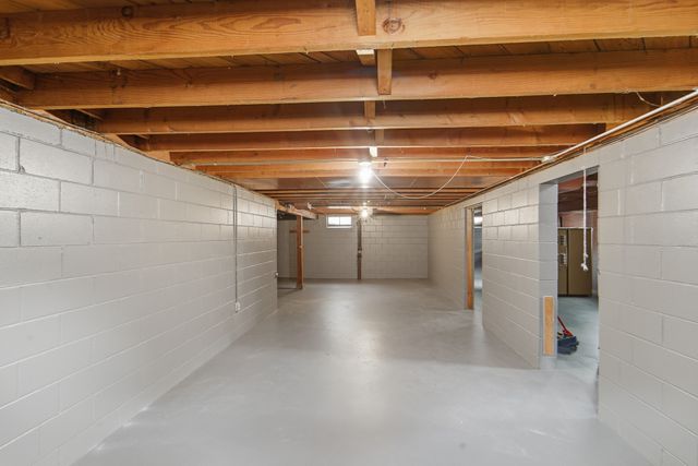1809 E 31st Street, Des Moines, IA 50317