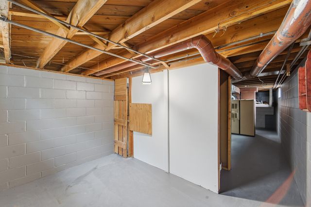 1809 E 31st Street, Des Moines, IA 50317