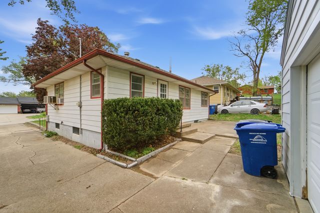 1809 E 31st Street, Des Moines, IA 50317