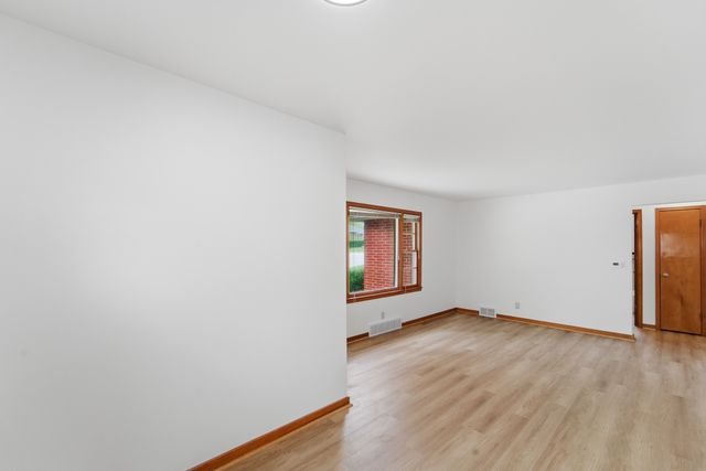 1809 E 31st Street, Des Moines, IA 50317