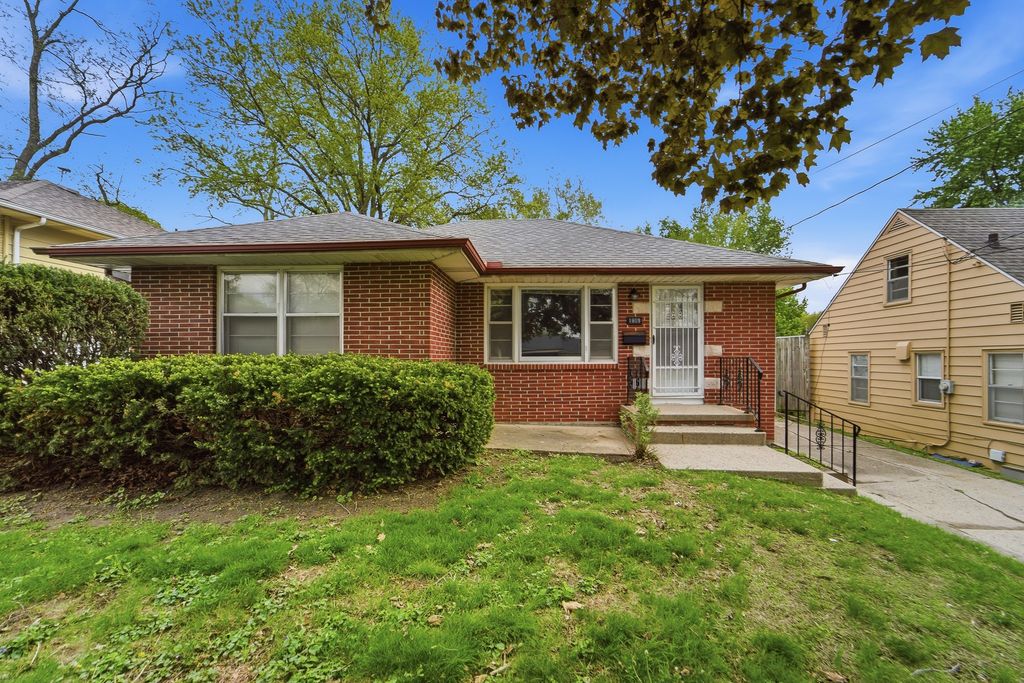 1809 E 31st Street, Des Moines, IA 50317