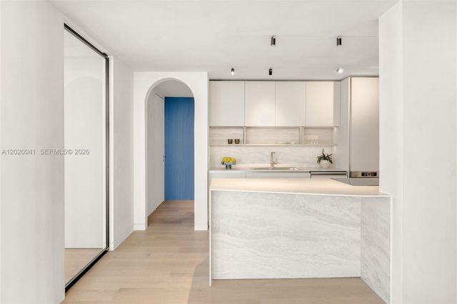 800 West Ave PH11, Miami Beach, FL 33139