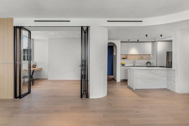 800 West Ave PH11, Miami Beach, FL 33139