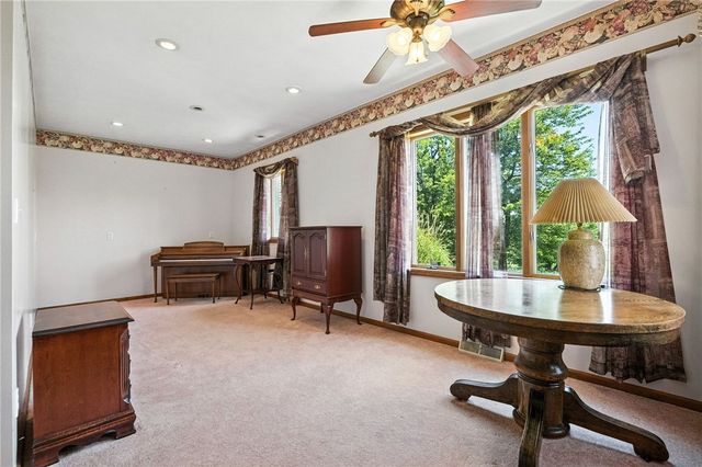 341 Paris Colliers Road, Hanover Twp, PA 15021