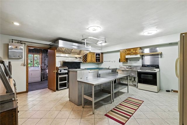 341 Paris Colliers Road, Hanover Twp, PA 15021