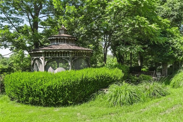 341 Paris Colliers Road, Hanover Twp, PA 15021