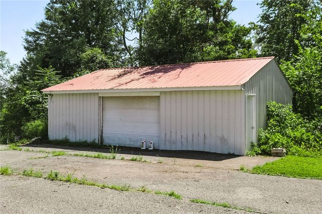 341 Paris Colliers Road, Hanover Twp, PA 15021