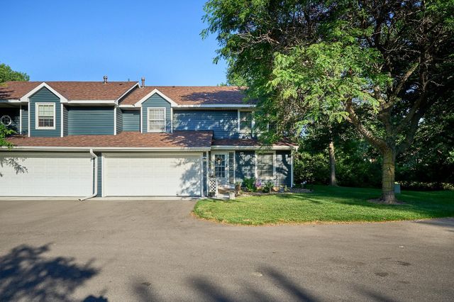 2327 Grange Avenue N, Oakdale, MN 55128