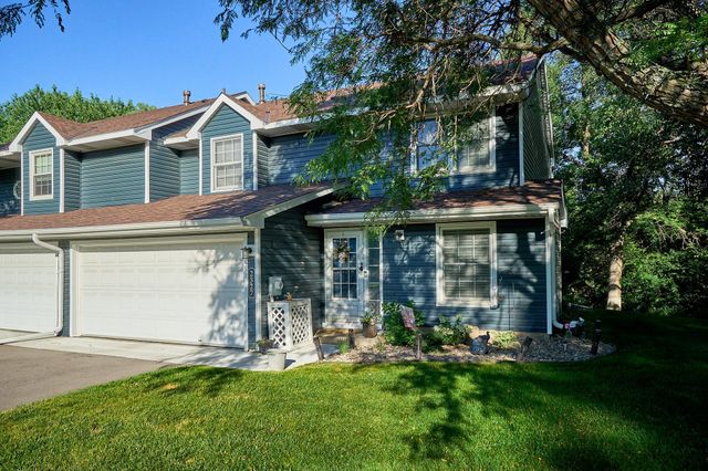 2327 Grange Avenue N, Oakdale, MN 55128
