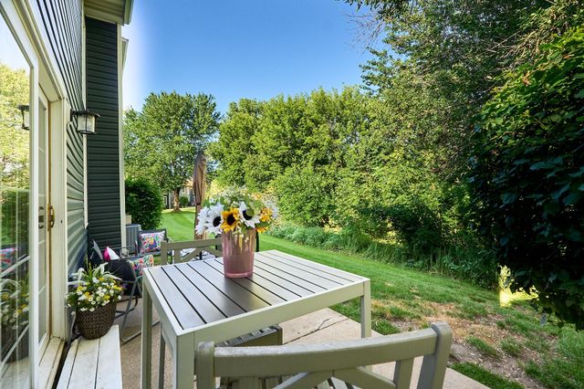 2327 Grange Avenue N, Oakdale, MN 55128