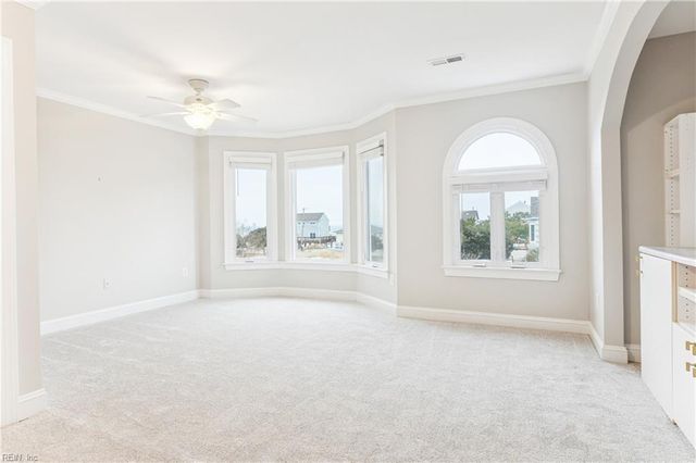 6 Channel LN, Hampton, VA 23664