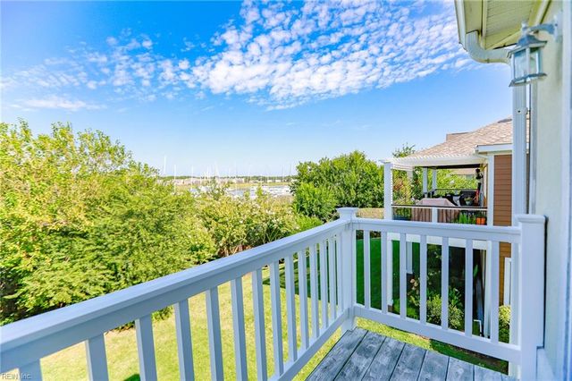 6 Channel LN, Hampton, VA 23664