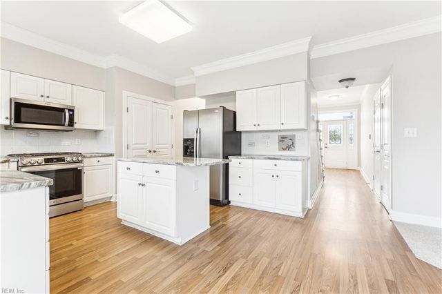 6 Channel LN, Hampton, VA 23664