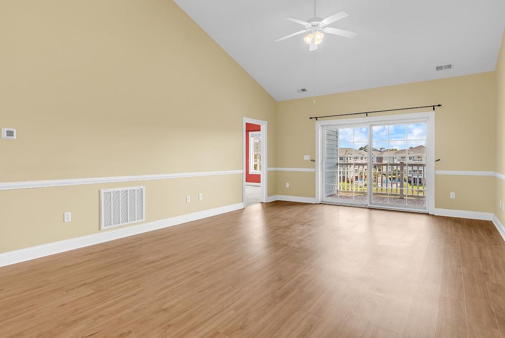 4847 Luster Leaf Cir Apt 403, Myrtle Beach, SC 29577 — photo 3