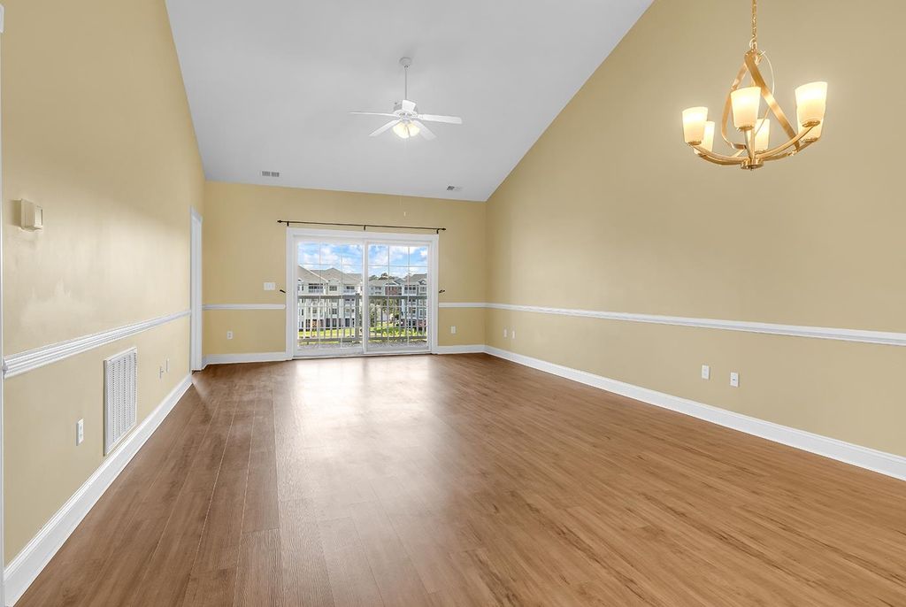 4847 Luster Leaf Cir Apt 403, Myrtle Beach, SC 29577 — photo 4