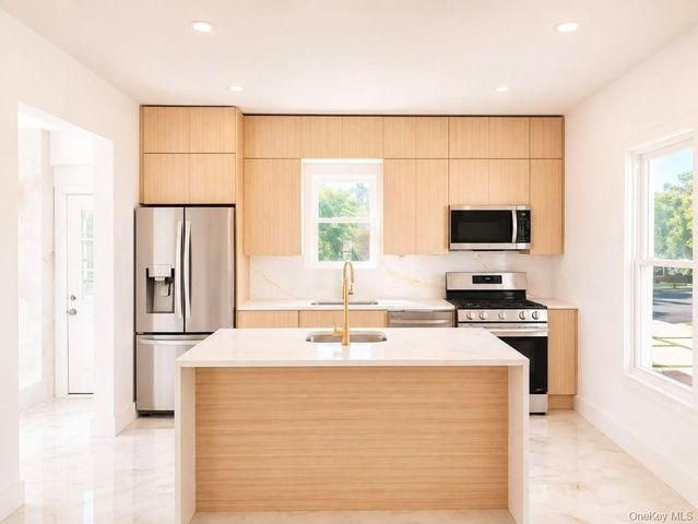 509 Cedarhurst Avenue, Cedarhurst, NY 11516