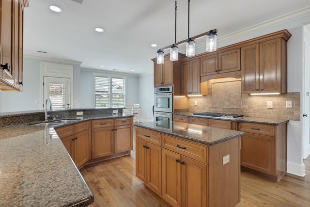 4313 MOUNT GILLESPIE DR, Lakeland, TN 38002