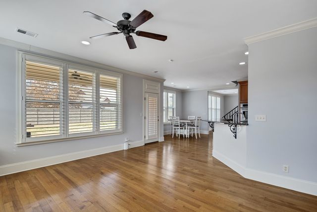 4313 MOUNT GILLESPIE DR, Lakeland, TN 38002