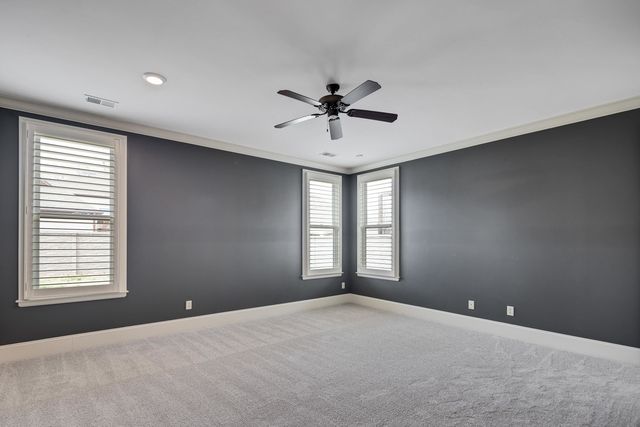 4313 MOUNT GILLESPIE DR, Lakeland, TN 38002