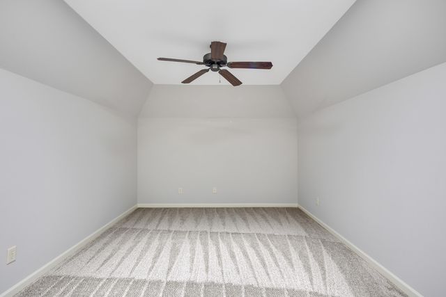 4313 MOUNT GILLESPIE DR, Lakeland, TN 38002