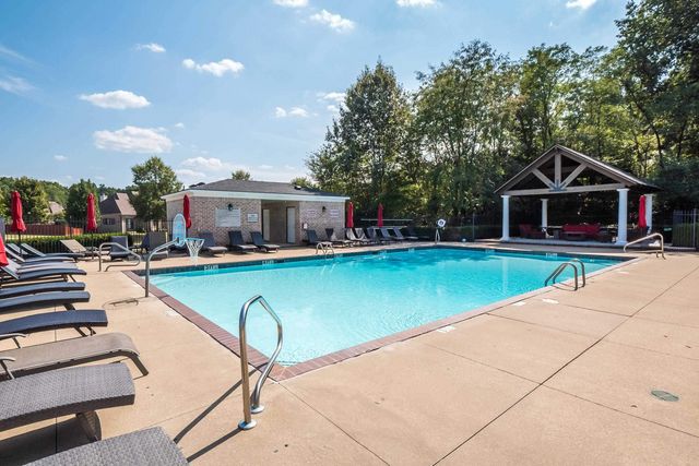 4313 MOUNT GILLESPIE DR, Lakeland, TN 38002