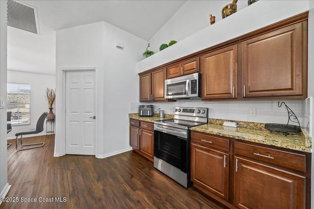 451 Alesio Avenue SE, Palm Bay, FL 32909