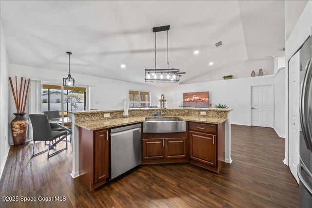 451 Alesio Avenue SE, Palm Bay, FL 32909