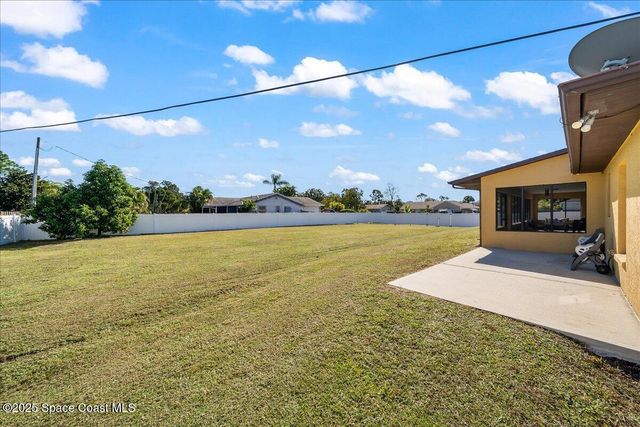 451 Alesio Avenue SE, Palm Bay, FL 32909