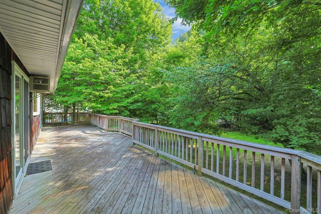 1 Cairngorm Road, New City, NY 10956