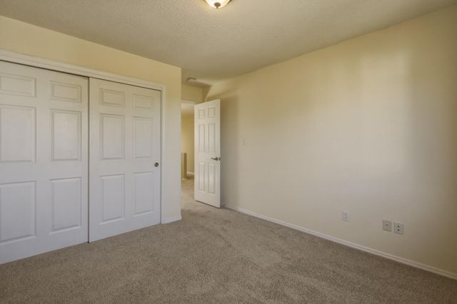7335 Wild Olive Avenue NE, Albuquerque, NM 87113