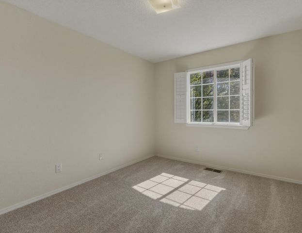 7335 Wild Olive Avenue NE, Albuquerque, NM 87113