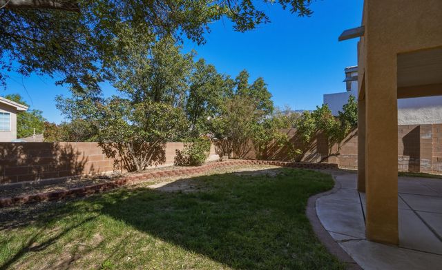 7335 Wild Olive Avenue NE, Albuquerque, NM 87113