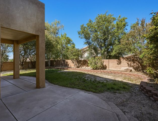 7335 Wild Olive Avenue NE, Albuquerque, NM 87113