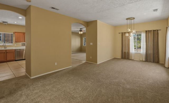 7335 Wild Olive Avenue NE, Albuquerque, NM 87113