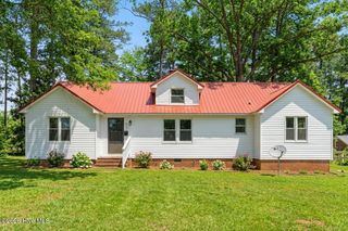 210 N Monroe Avenue, Sanford, NC 27330