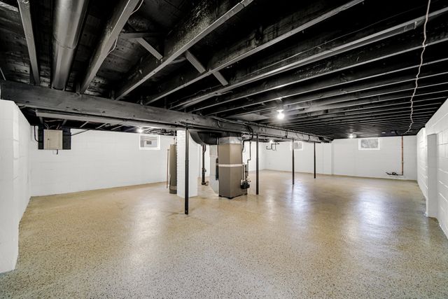 2704 Lake Street, Lake Station, IN 46405