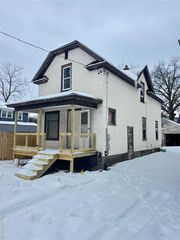 1241 Poplar Street, Flint, MI 48503