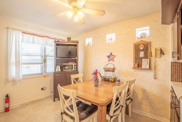 6040 W 59th Street, Chicago, IL 60638