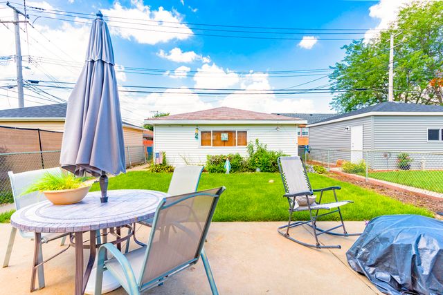 6040 W 59th Street, Chicago, IL 60638